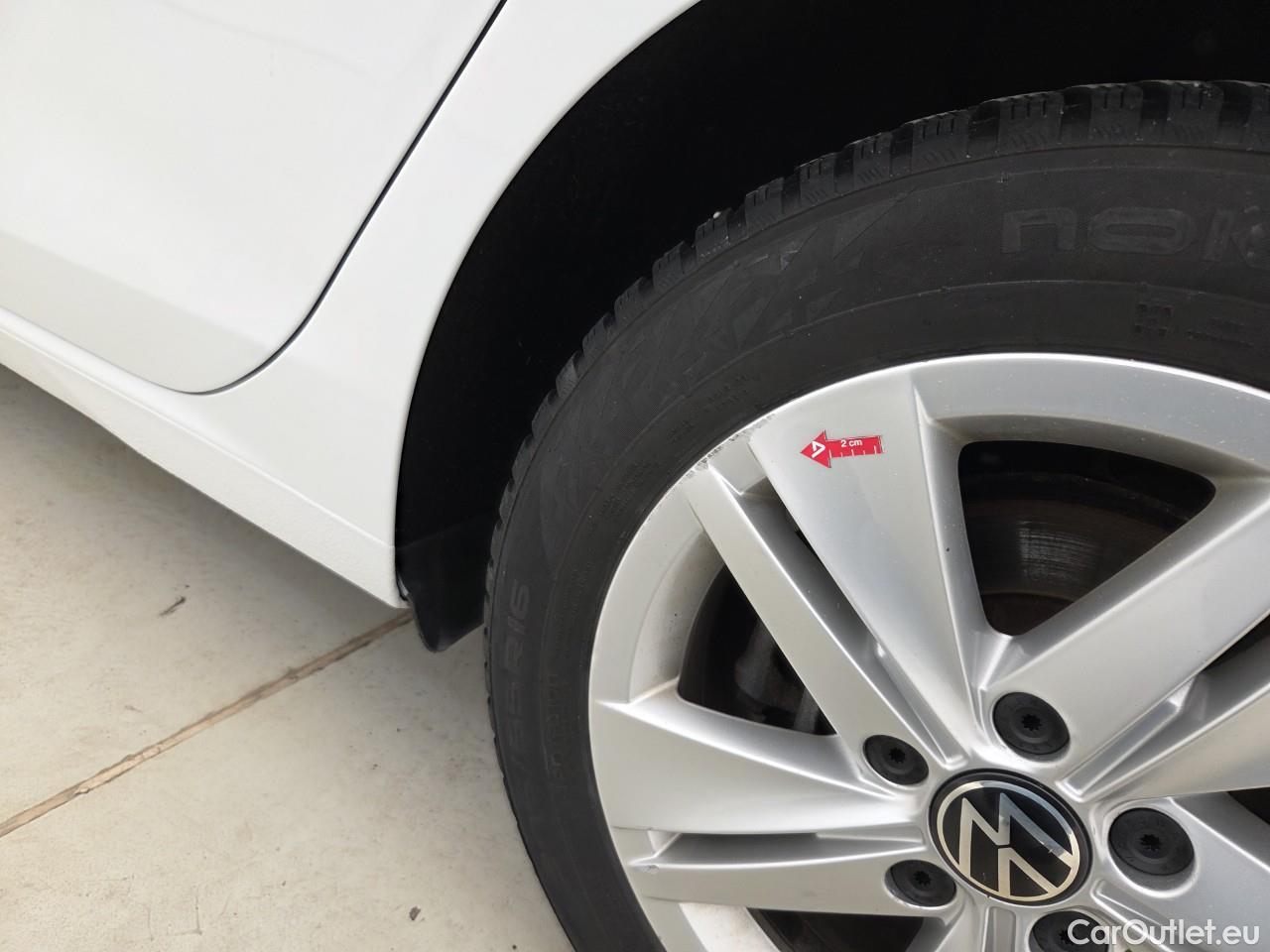  Volkswagen  Golf  Life 1.5 eTSI ACT DSG mild-Hybrid #9