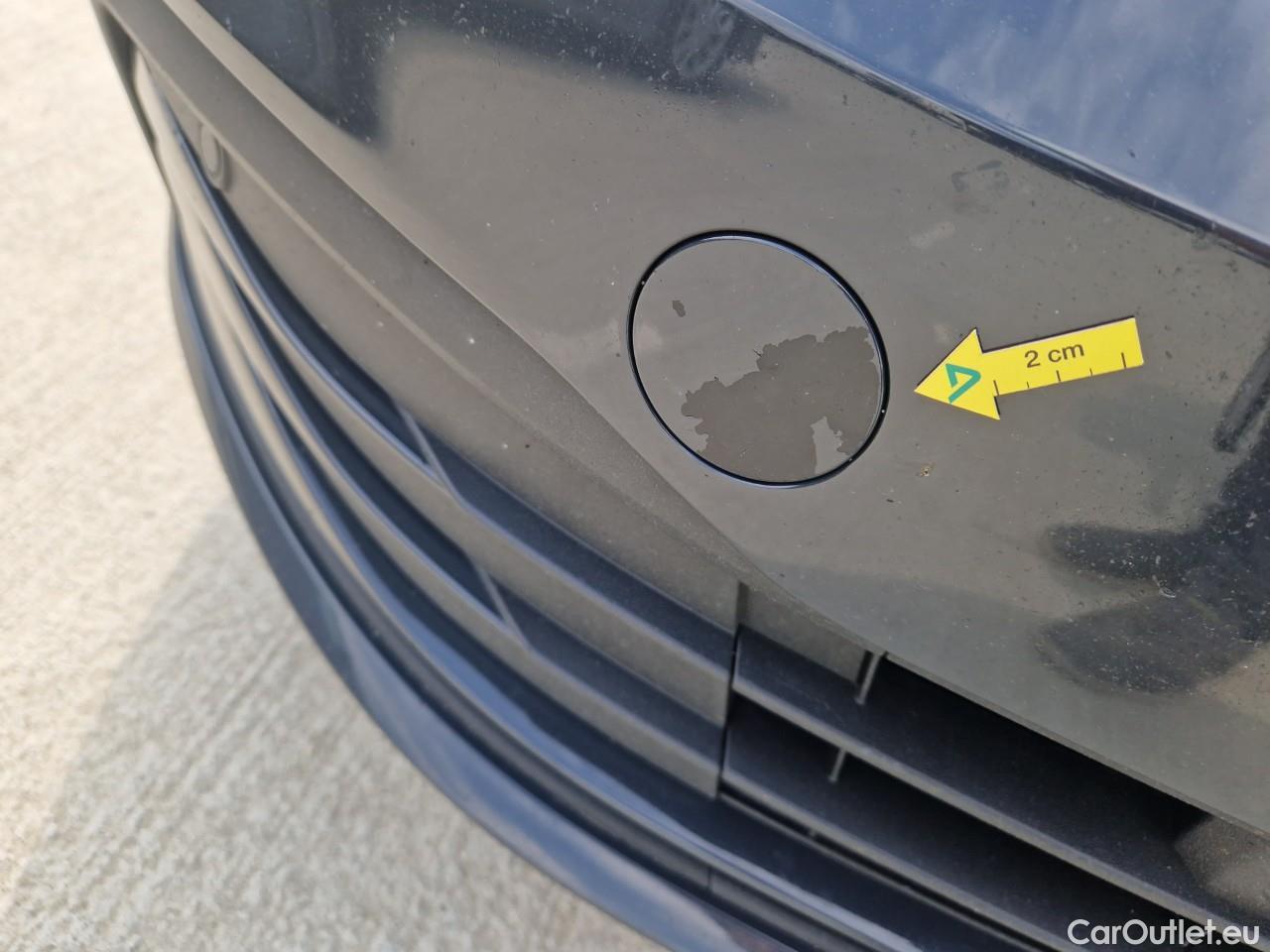  Volkswagen  Golf  Life 1.0 TSI #9