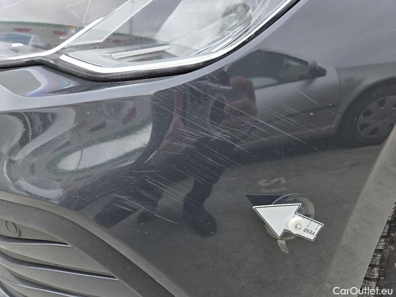  Volkswagen  Golf  Life 1.0 TSI #8