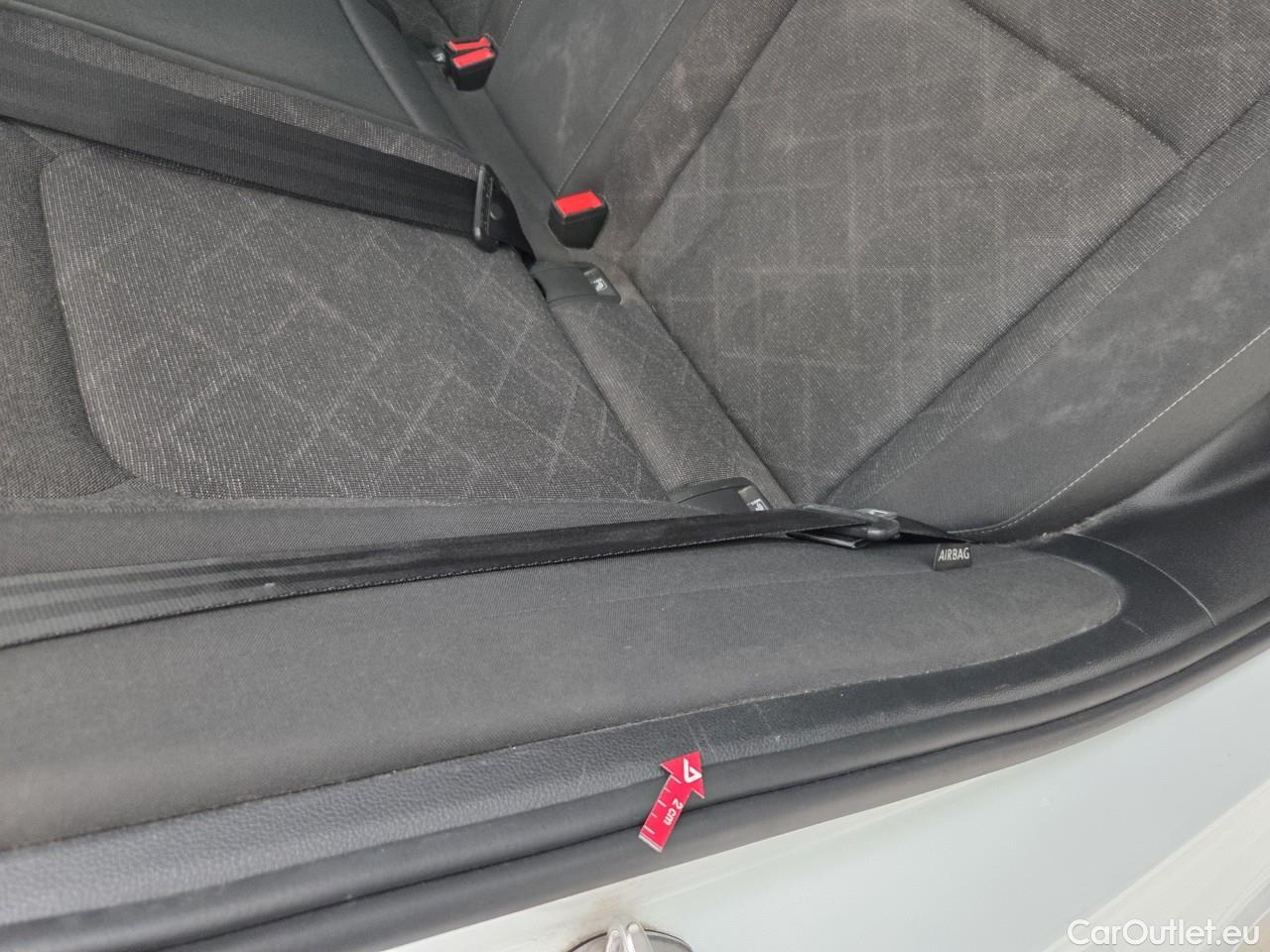  Volkswagen  Golf  Life 1.5 eTSI ACT DSG mild-Hybrid #37