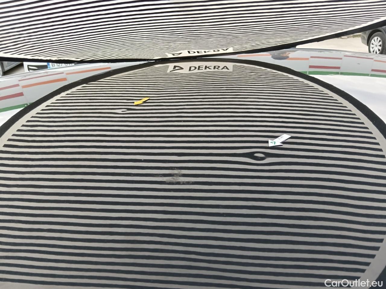  Volkswagen  Golf  Life 1.0 TSI #26