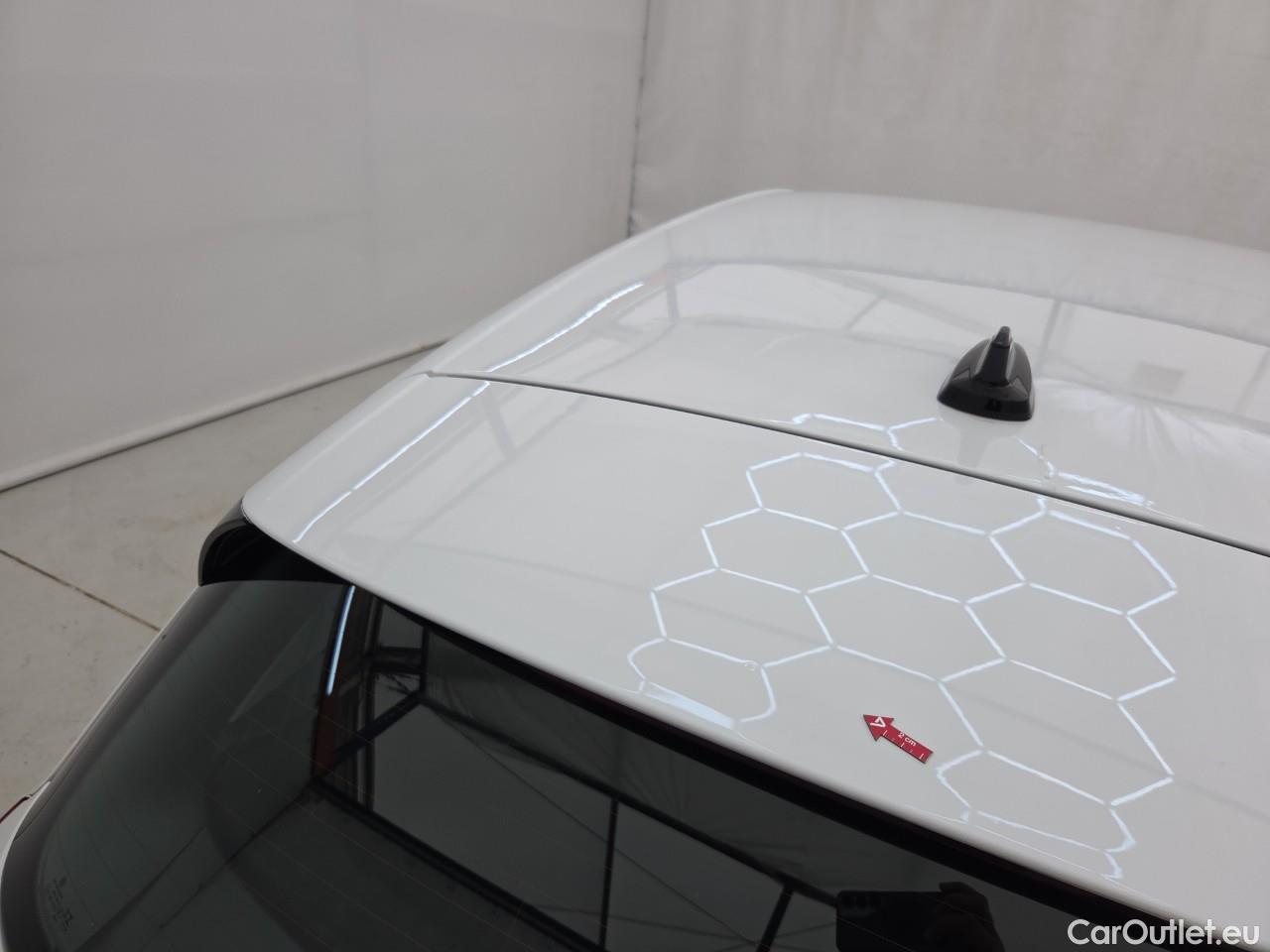  Volkswagen  Golf  Life 1.5 eTSI ACT DSG mild-Hybrid #8