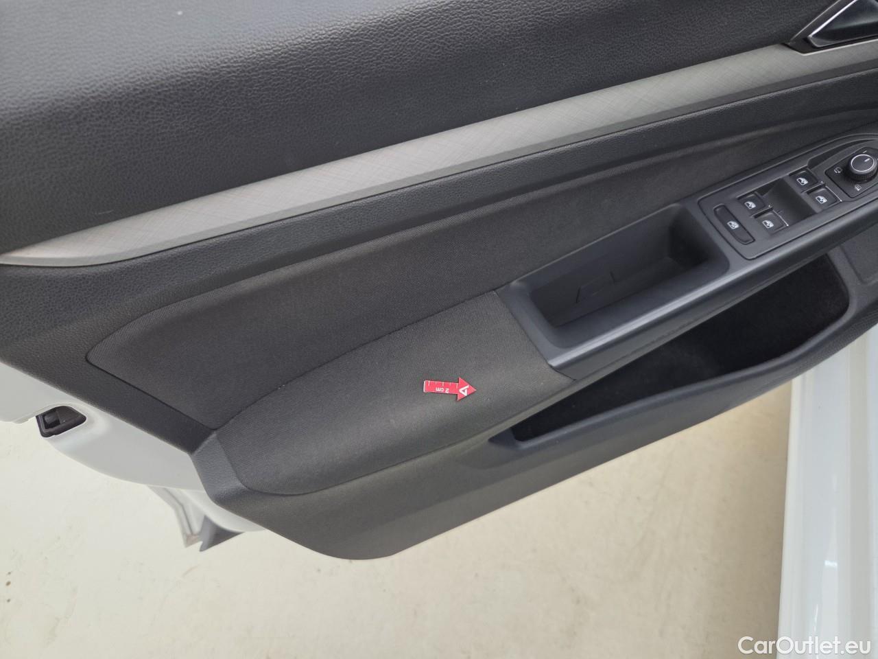  Volkswagen  Golf  Life 1.5 eTSI ACT DSG mild-Hybrid #16