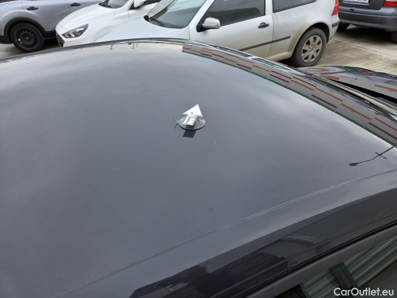  Volkswagen  Golf  Life 1.0 TSI #40