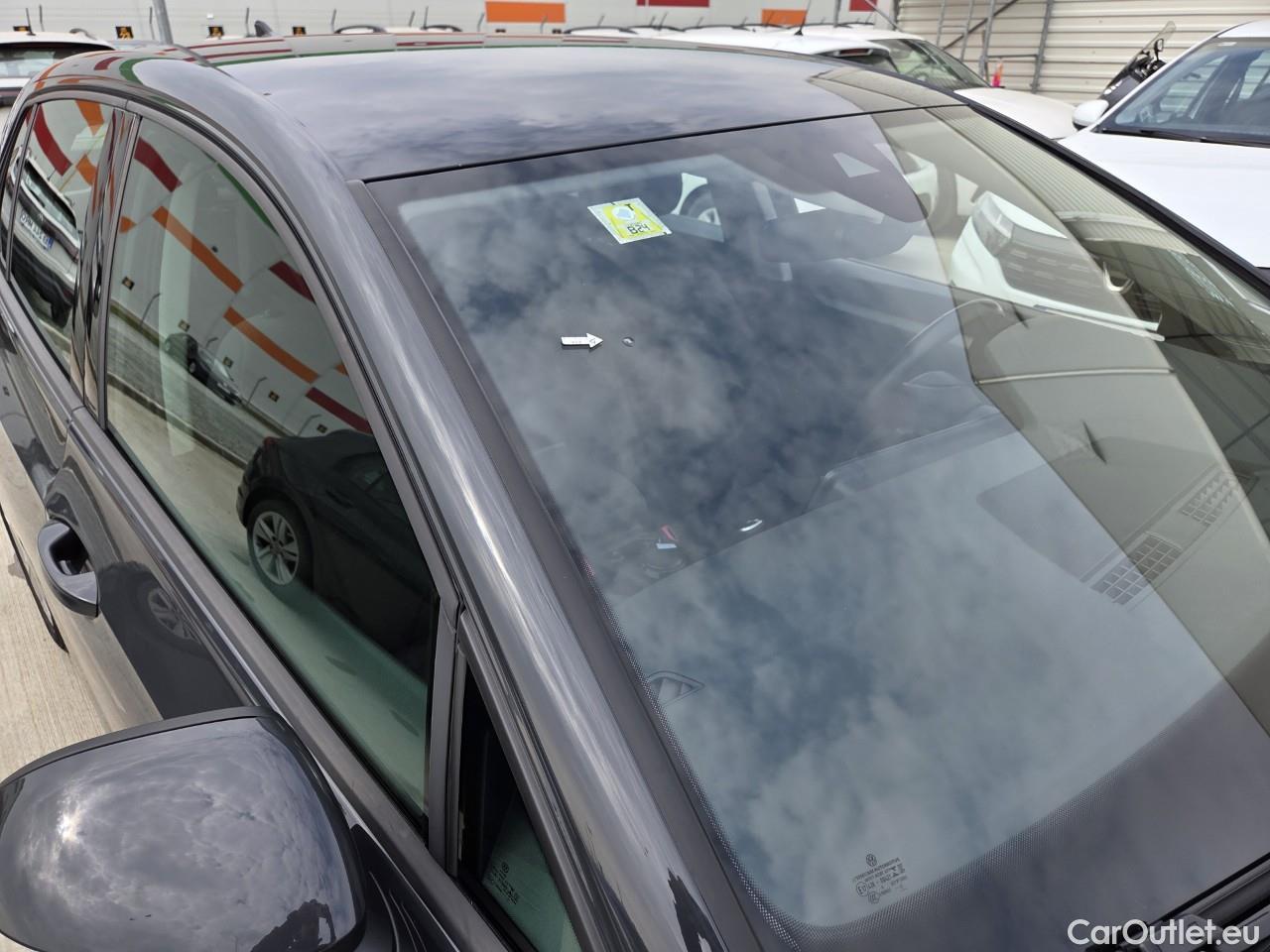  Volkswagen  Golf  Life 1.0 TSI #23