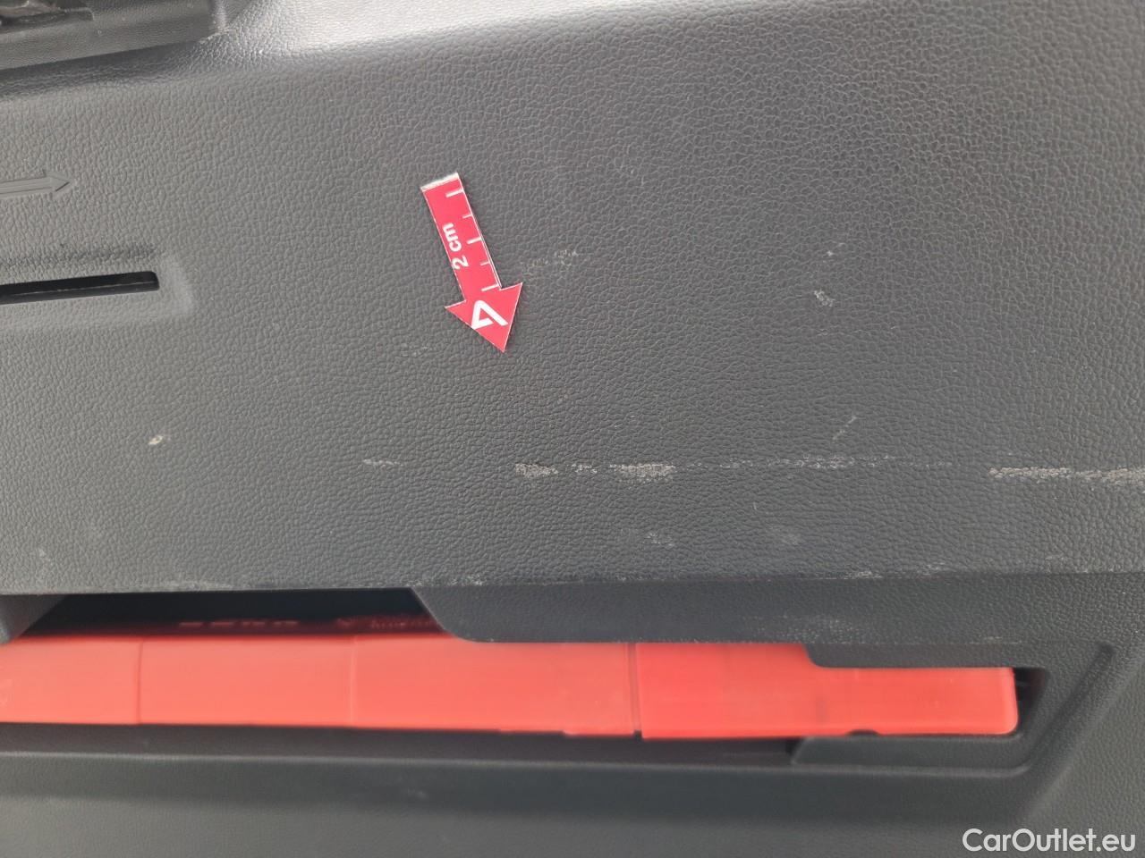  Volkswagen  Golf  Life 1.5 eTSI ACT DSG mild-Hybrid #31