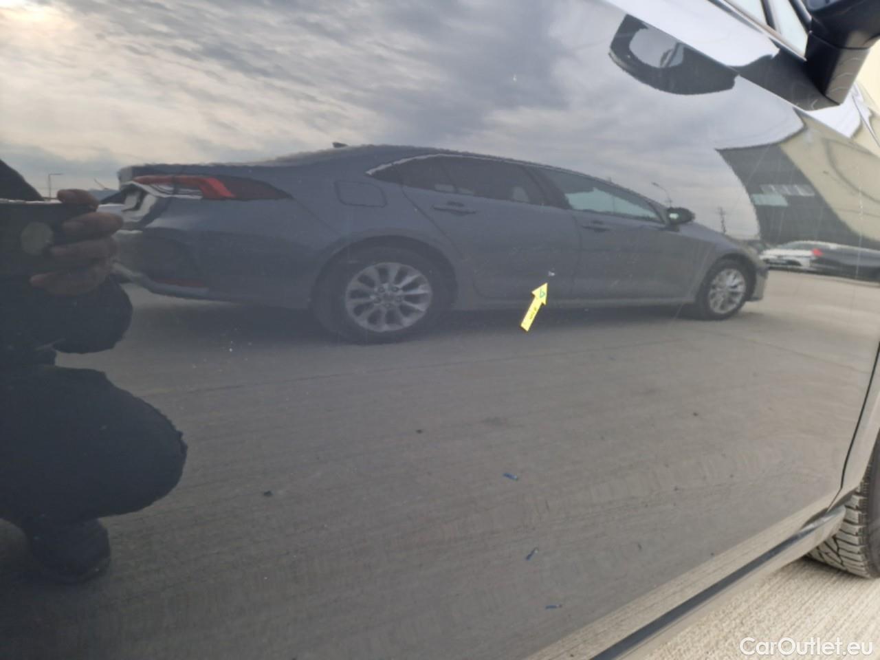  Volkswagen  Golf  Life 1.0 TSI #20