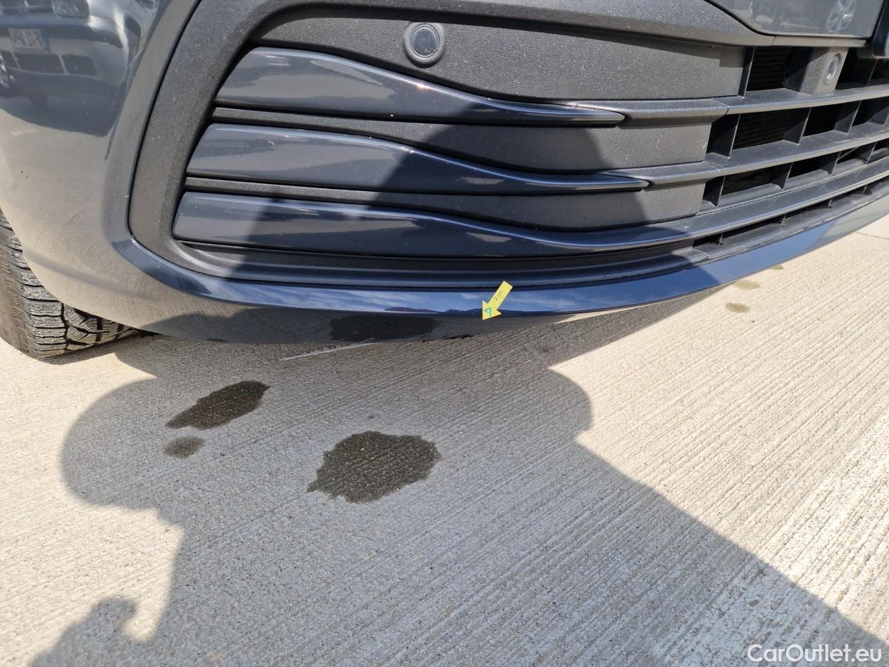  Volkswagen  Golf  Life 1.0 TSI #7