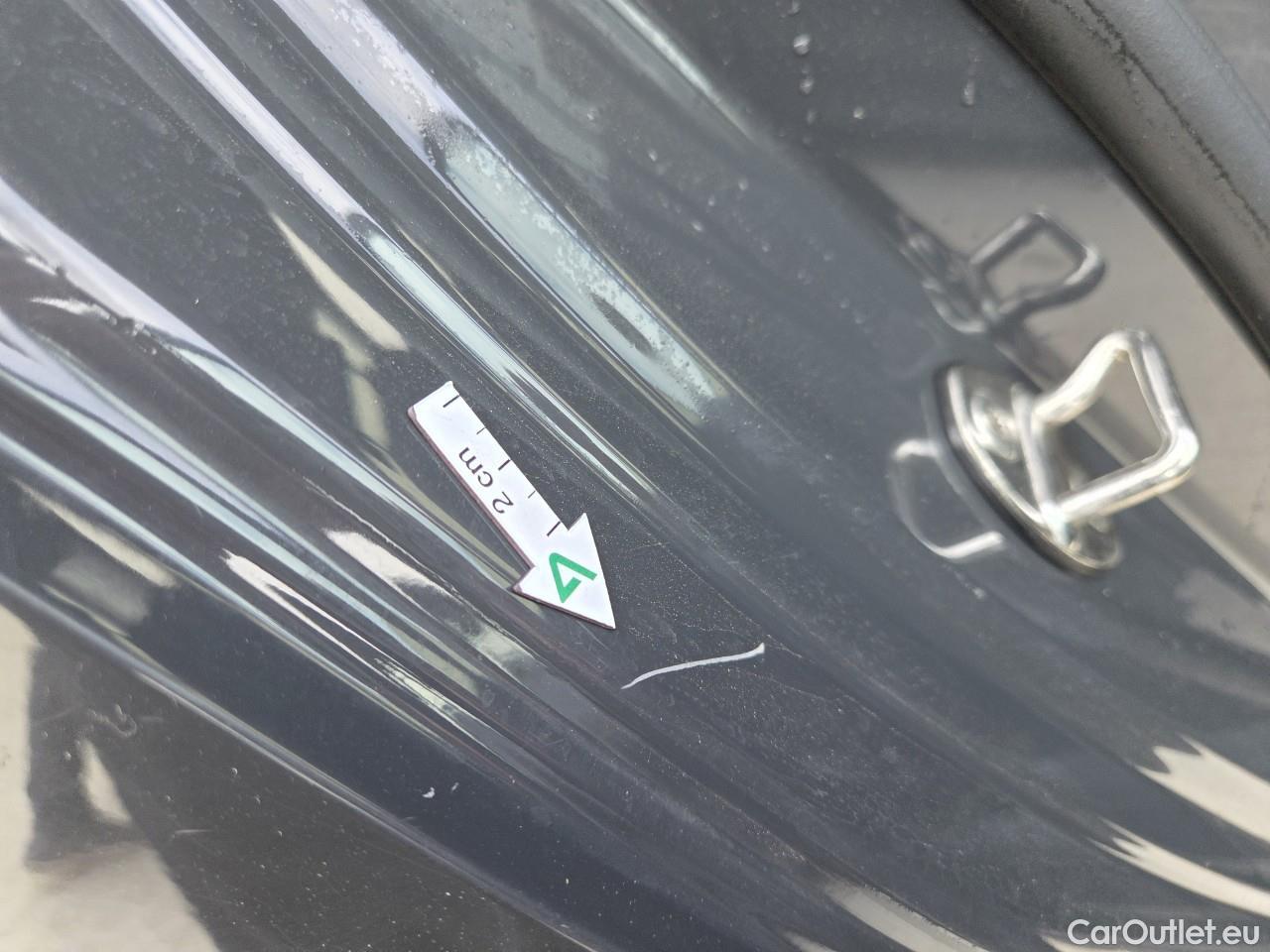  Volkswagen  Golf  Life 1.0 TSI #36