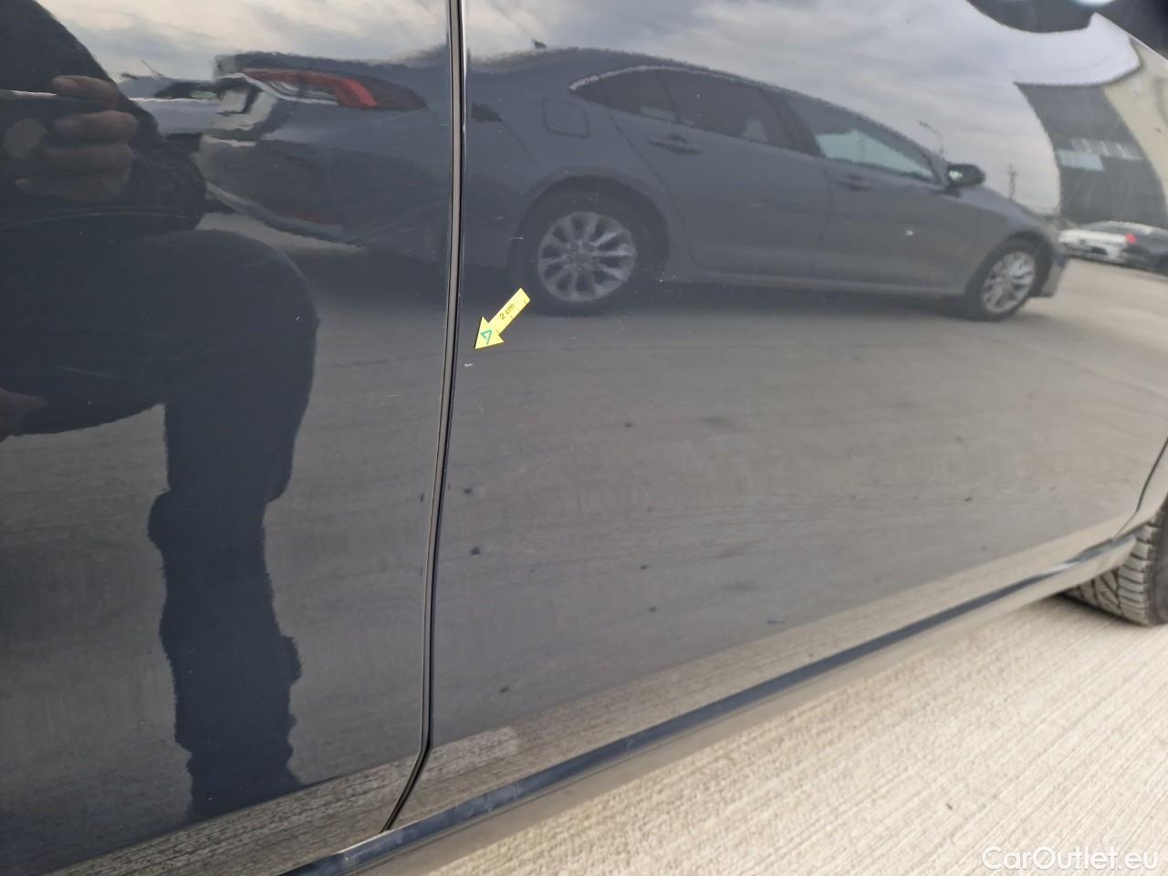  Volkswagen  Golf  Life 1.0 TSI #19