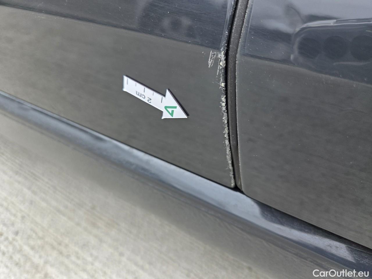  Volkswagen  Golf  Life 1.0 TSI #1