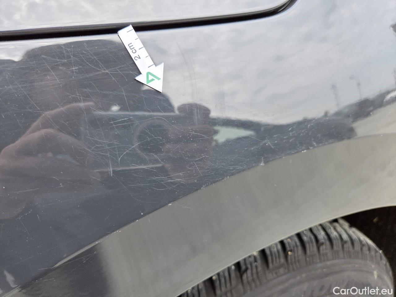  Volkswagen  Golf  Life 1.0 TSI #42