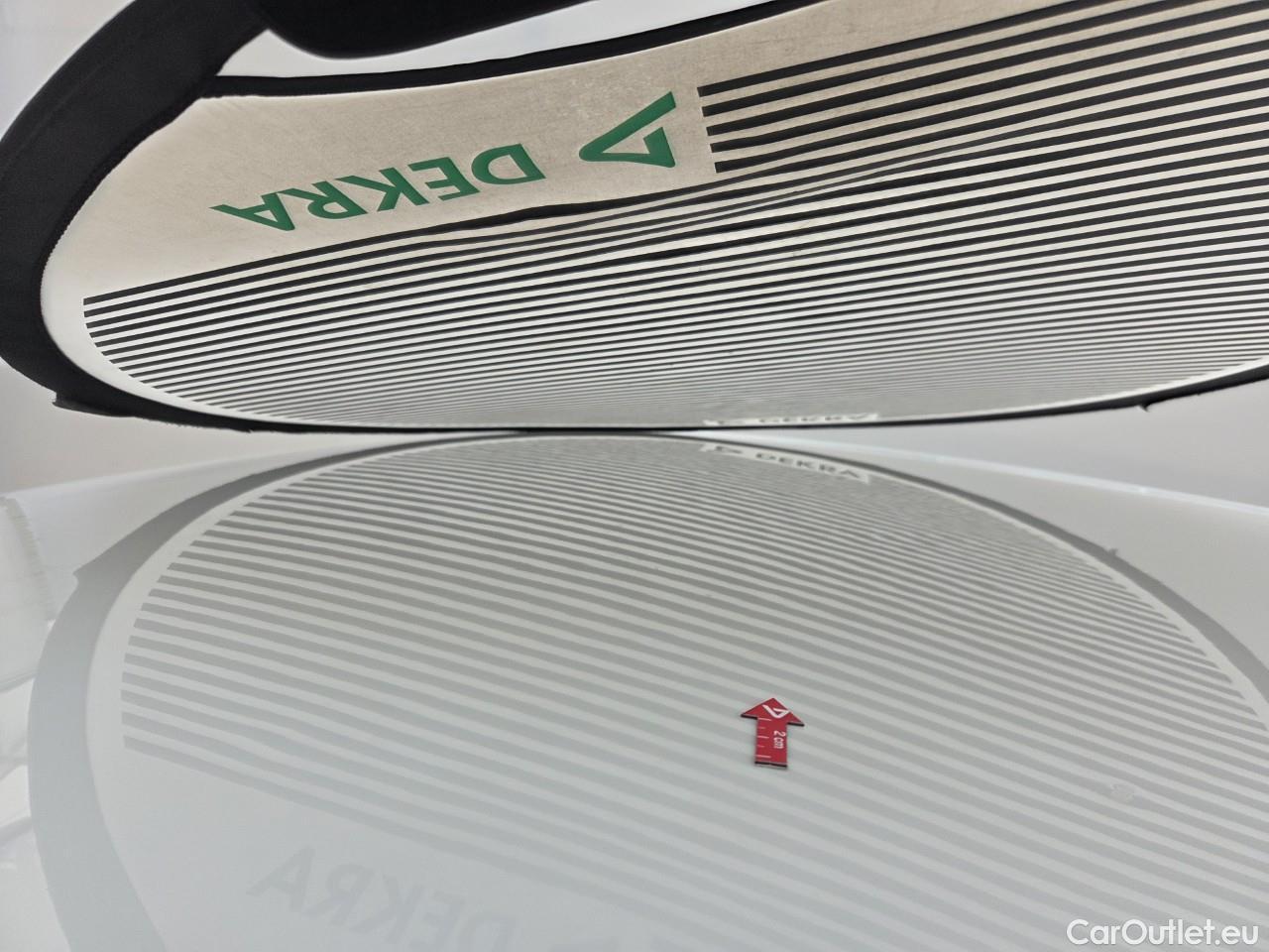  Volkswagen  Golf  Life 1.5 eTSI ACT DSG mild-Hybrid #13