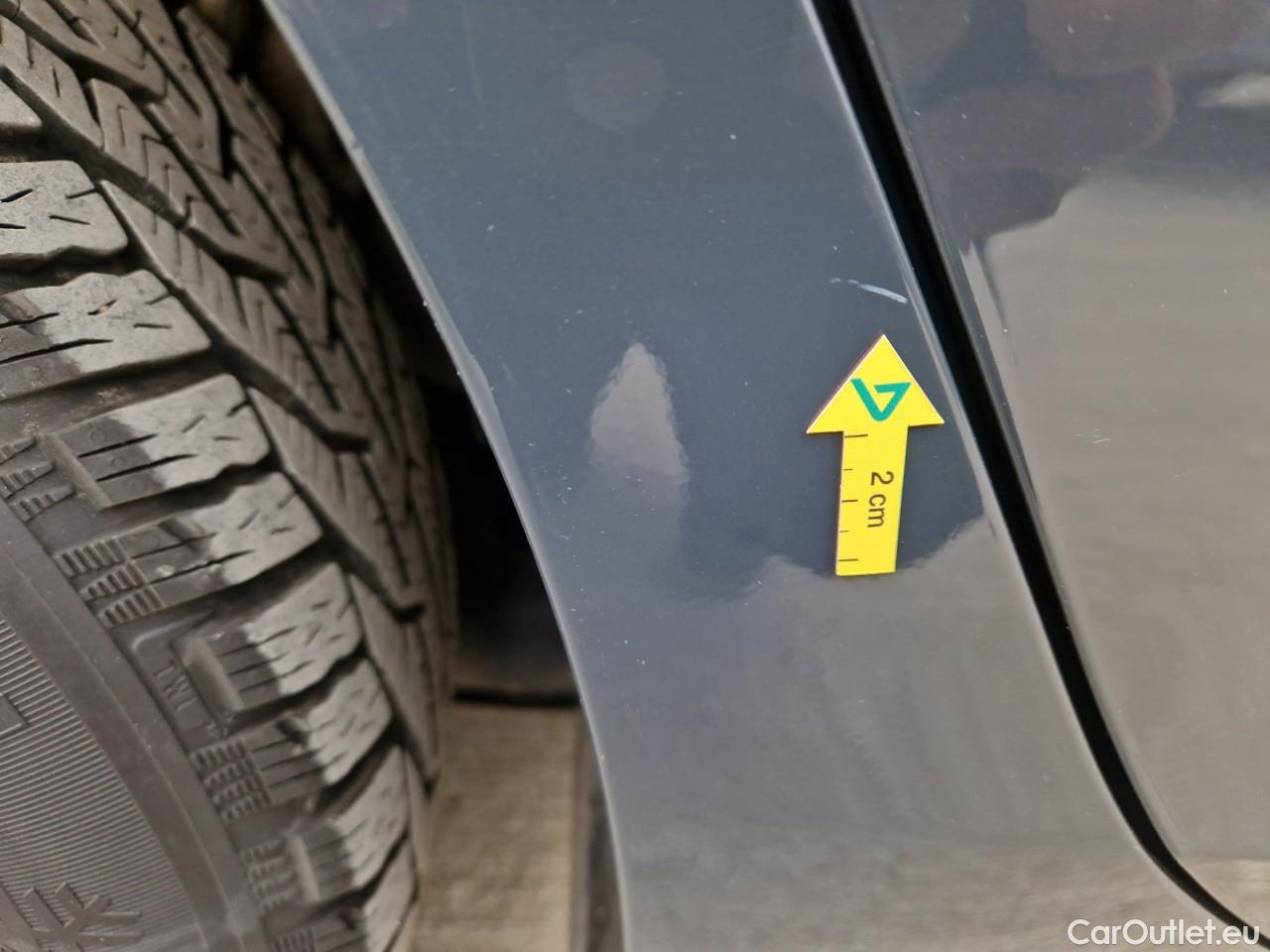  Volkswagen  Golf  Life 1.0 TSI #26