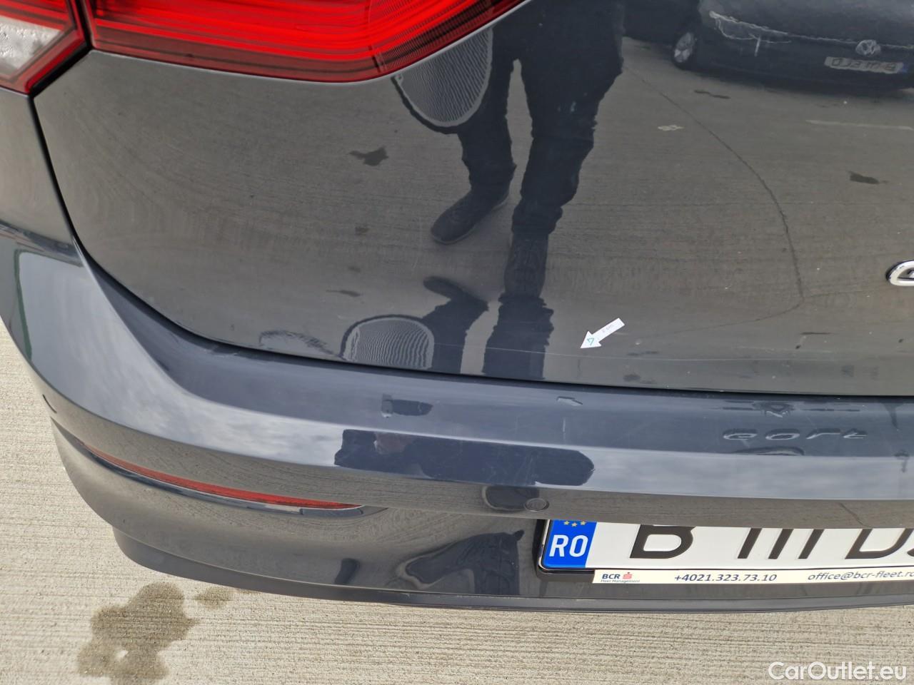  Volkswagen  Golf  Life 1.0 TSI #35