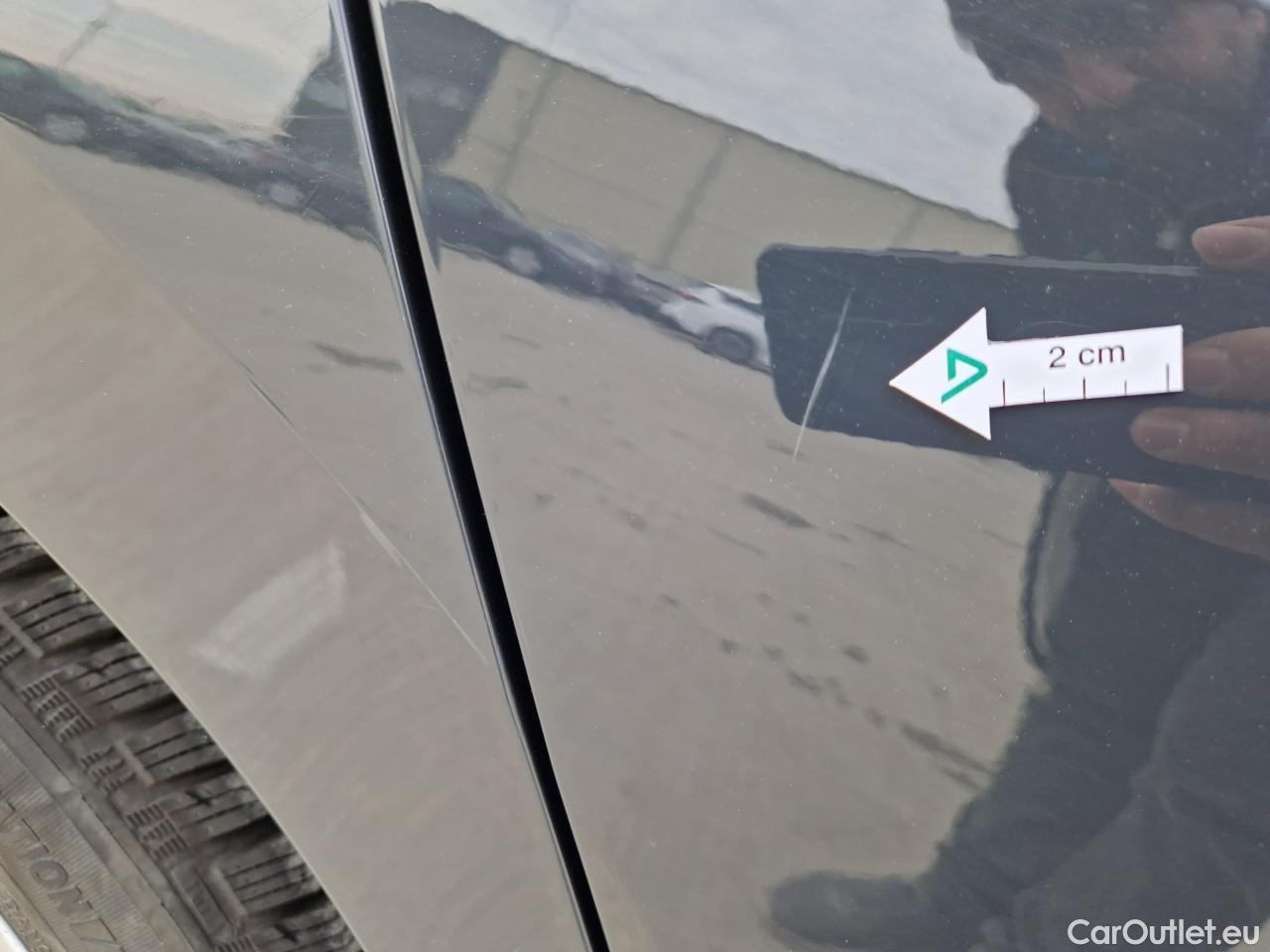  Volkswagen  Golf  Life 1.0 TSI #27