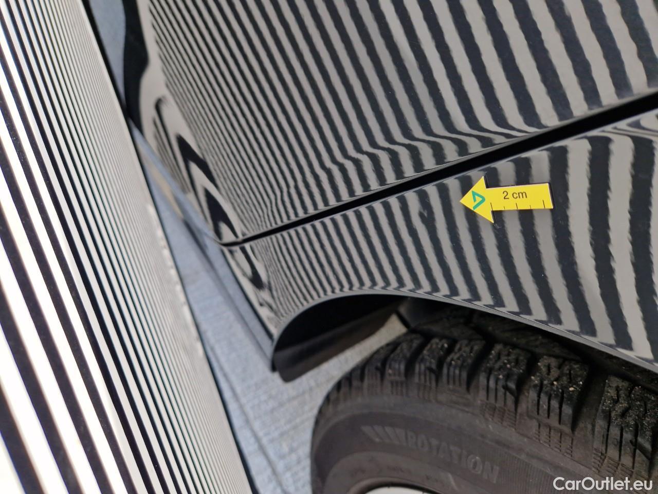  Volkswagen  Golf  Life 1.0 TSI #29