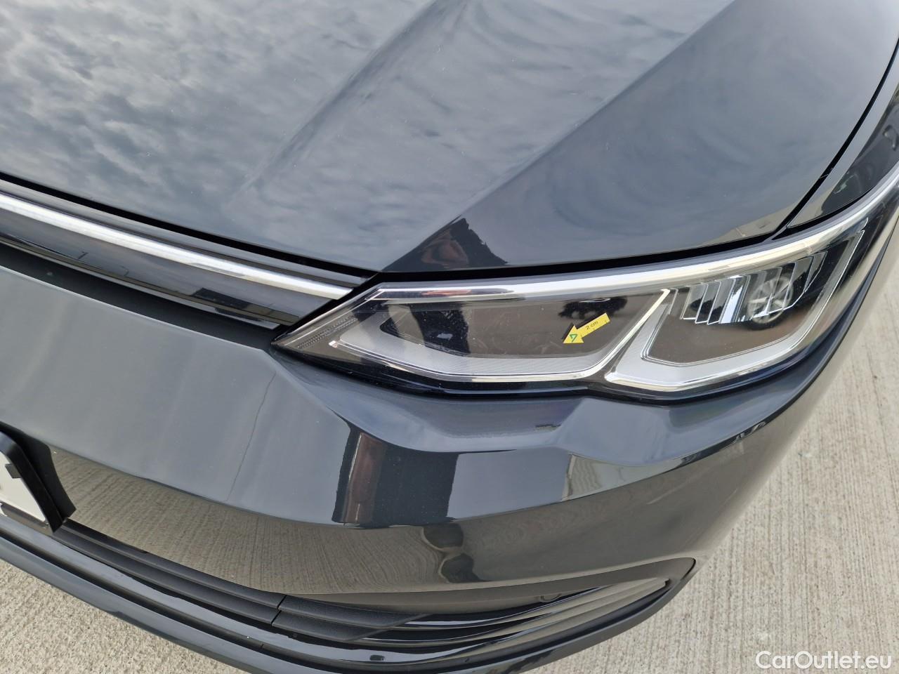  Volkswagen  Golf  Life 1.0 TSI #9