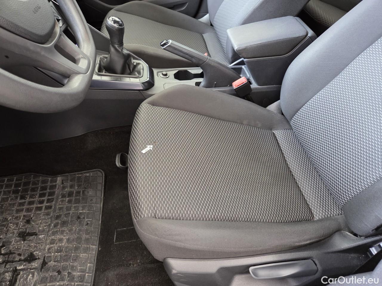  Volkswagen  Polo 1.0 80CP Trendline #58