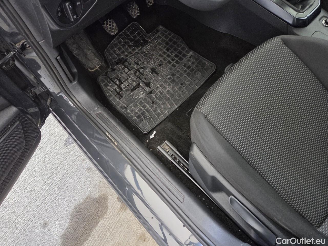  Volkswagen  Polo 1.0 80CP Trendline #60