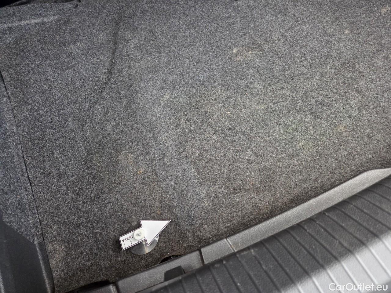  Volkswagen  Polo 1.0 80CP Trendline #77