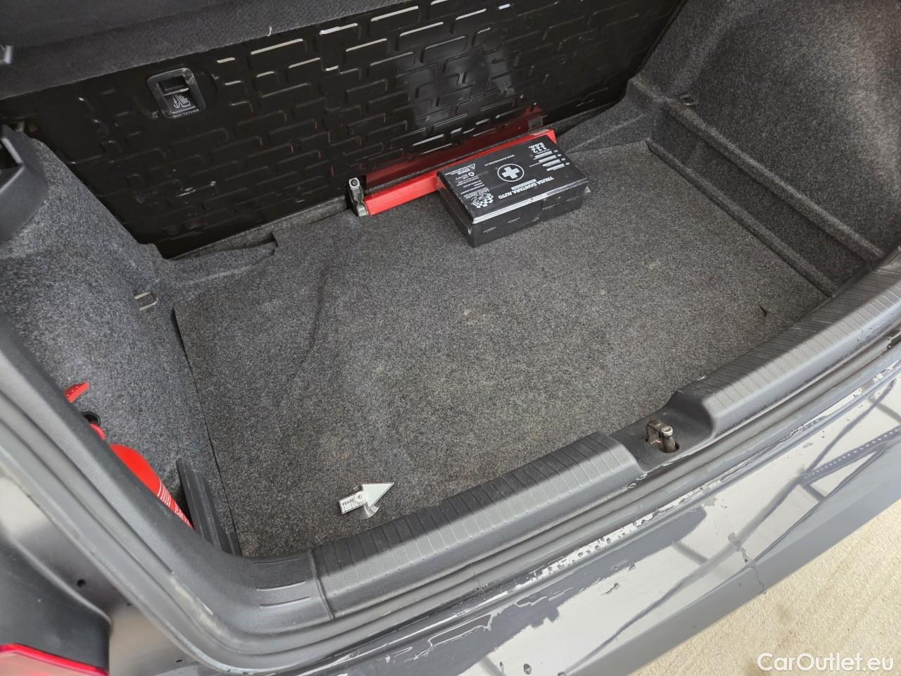  Volkswagen  Polo 1.0 80CP Trendline #78