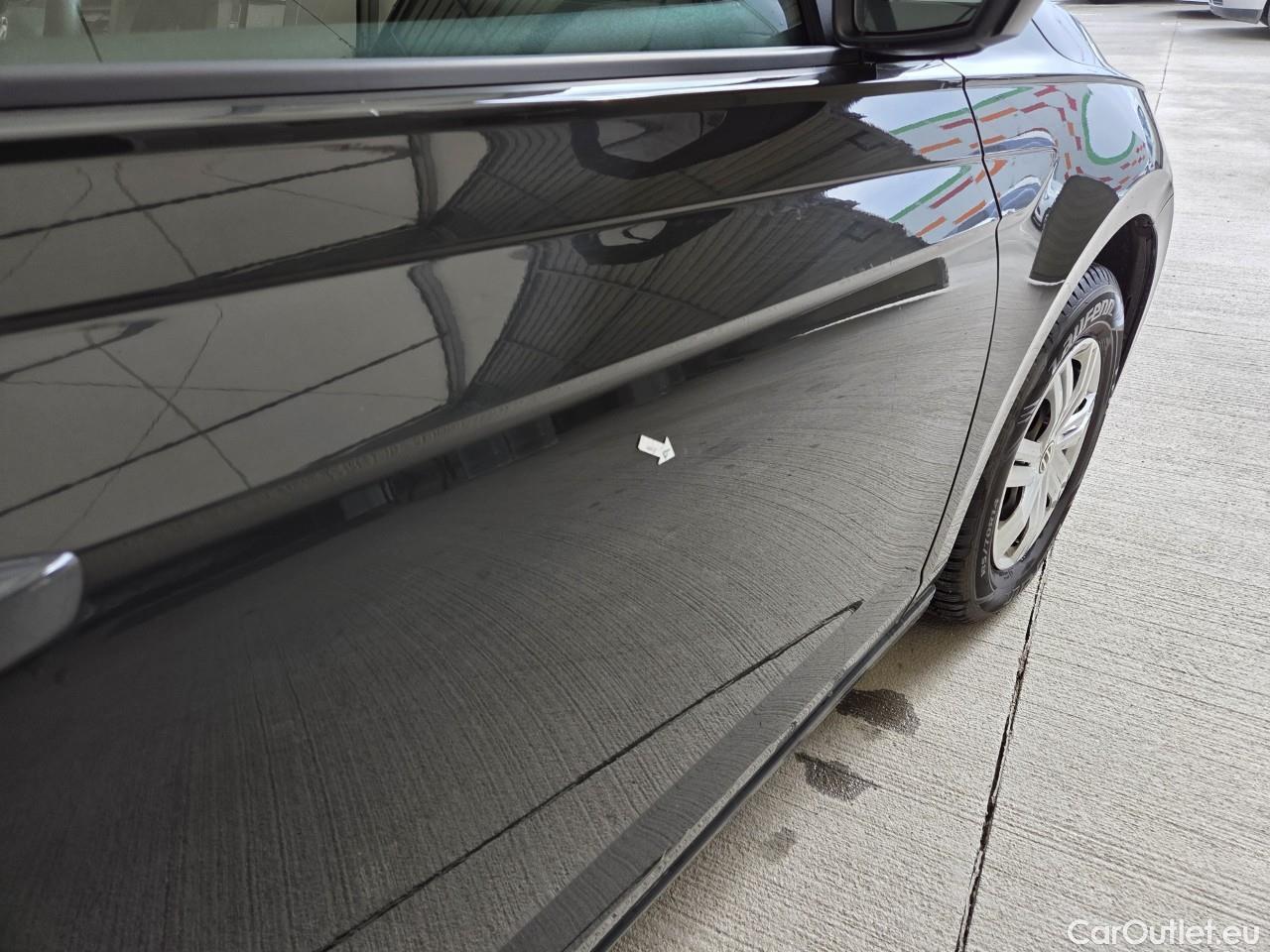  Volkswagen  Polo 1.0 80CP Trendline #32