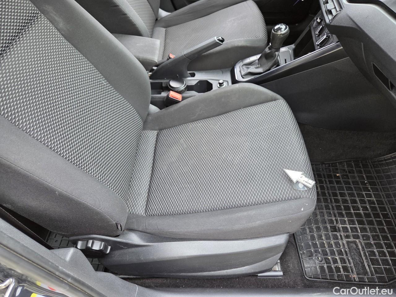  Volkswagen  Polo 1.0 80CP Trendline #46