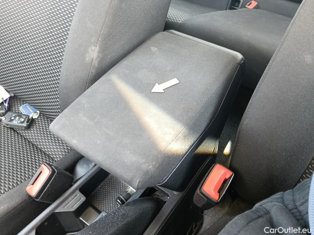  Volkswagen  Polo 1.0 80CP Trendline #38