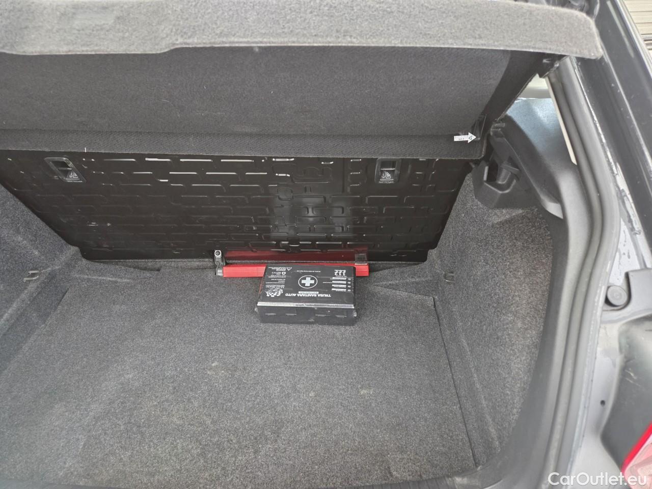  Volkswagen  Polo 1.0 80CP Trendline #74