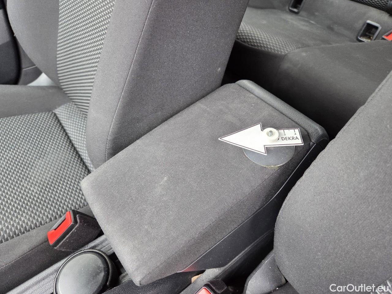  Volkswagen  Polo 1.0 80CP Trendline #42