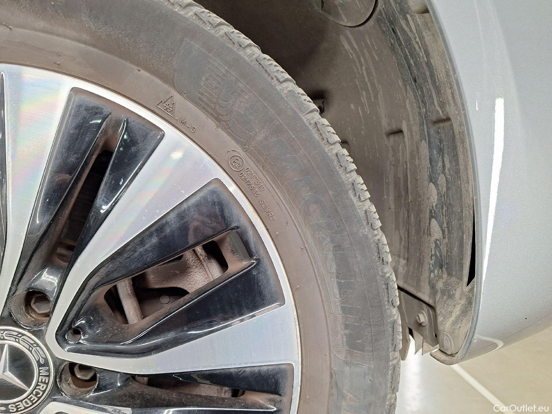  Mercedes  A-Klasse Mercedes, A-Class Ber '18 PHEV, Mercedes-Benz  Limousine A 250e Business S #37