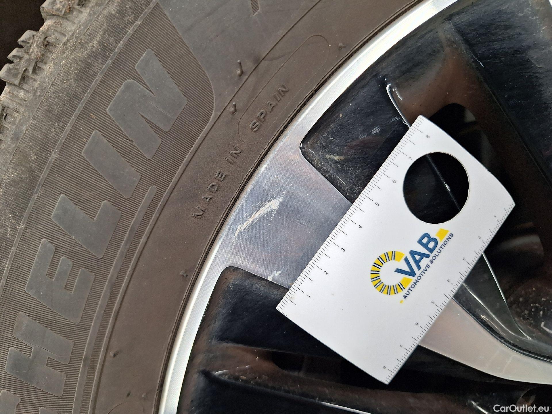  Mercedes  A-Klasse Mercedes, A-Class Ber '18 PHEV, Mercedes-Benz  Limousine A 250e Business S #28