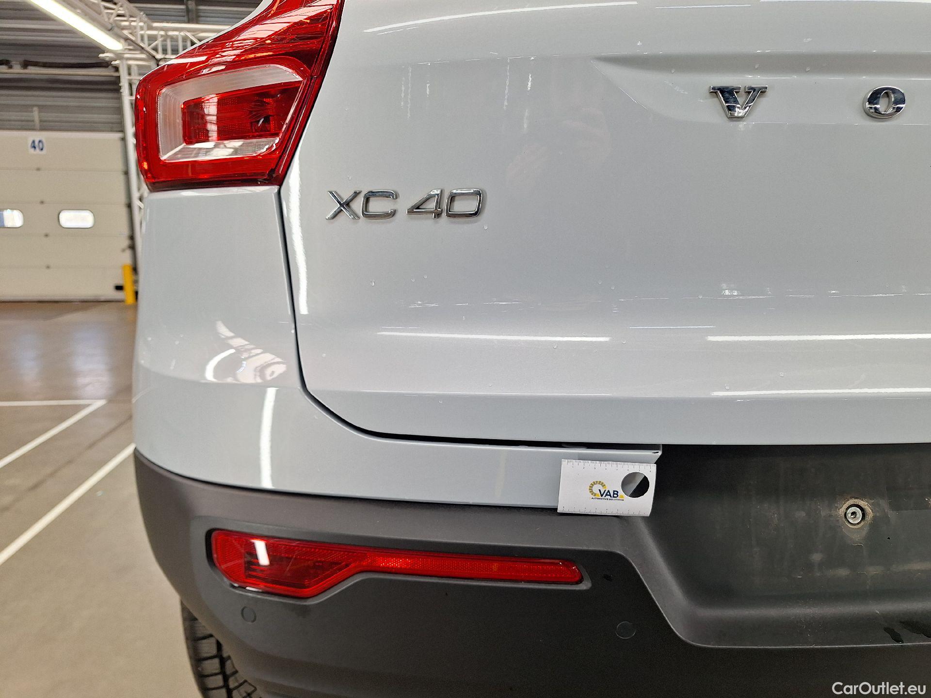  Volvo  XC 40 Volvo, XC40 '17, Volvo XC40 T2 Momentum Core 5d #10