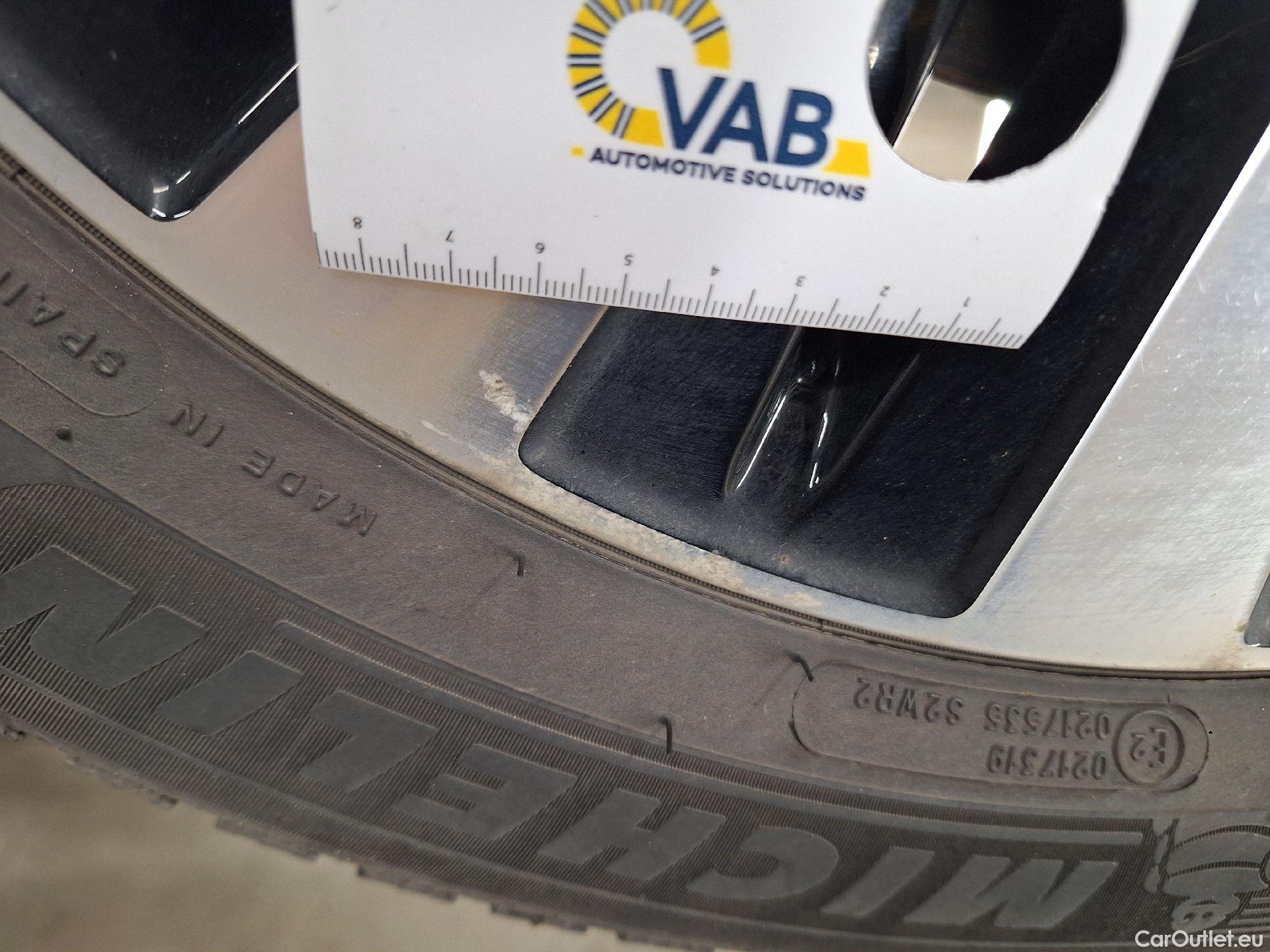  Mercedes  A-Klasse Mercedes, A-Class Ber '18 PHEV, Mercedes-Benz  Limousine A 250e Business S #30