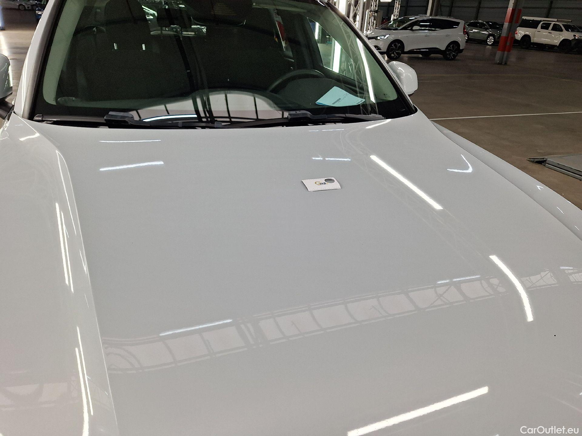  Volvo  XC 40 Volvo, XC40 '17, Volvo XC40 T2 Momentum Core 5d #1