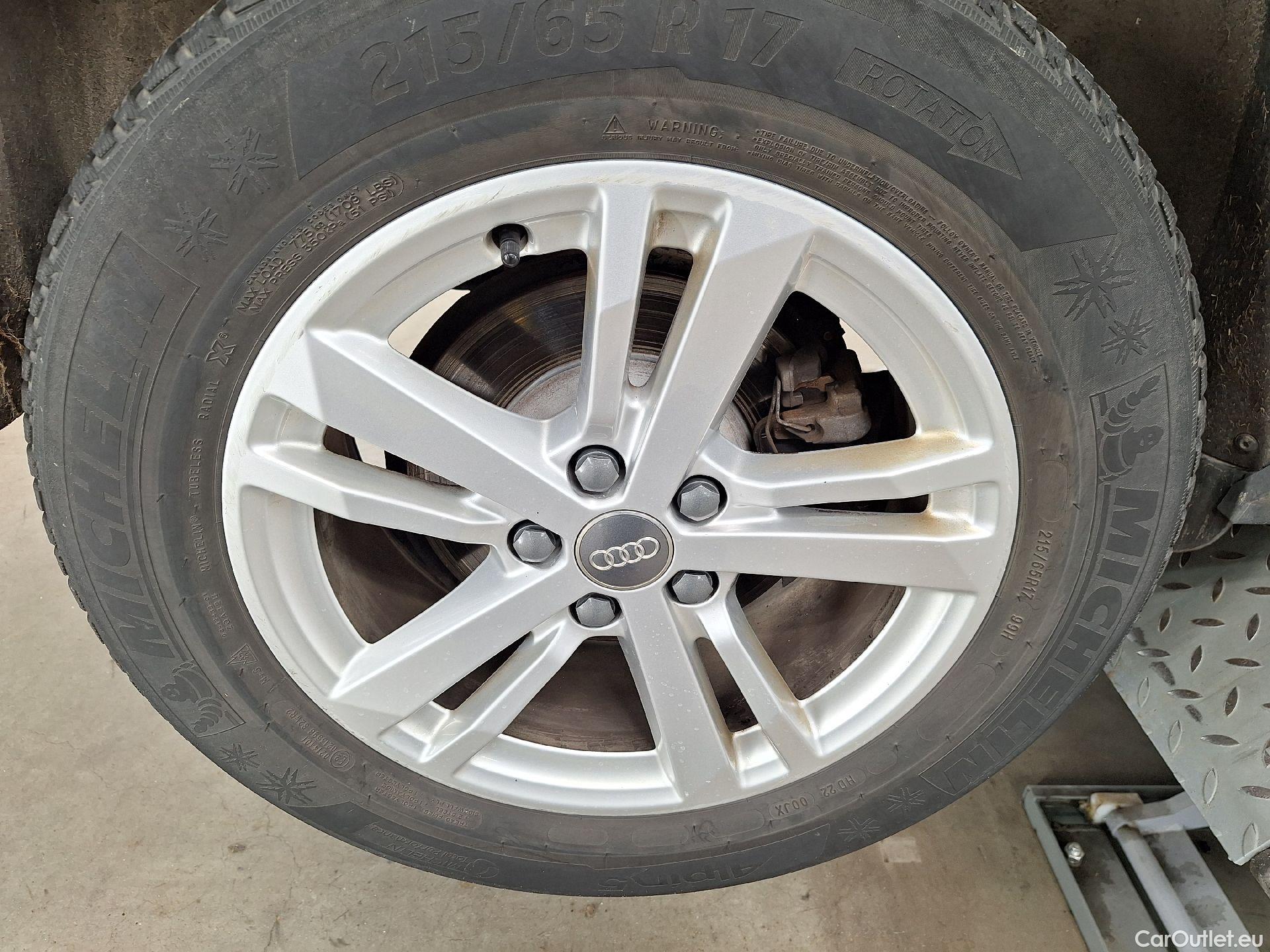  Audi  Q3 Audi,  '18, Audi  35 TDI S Tronic Business Edition 5d #24