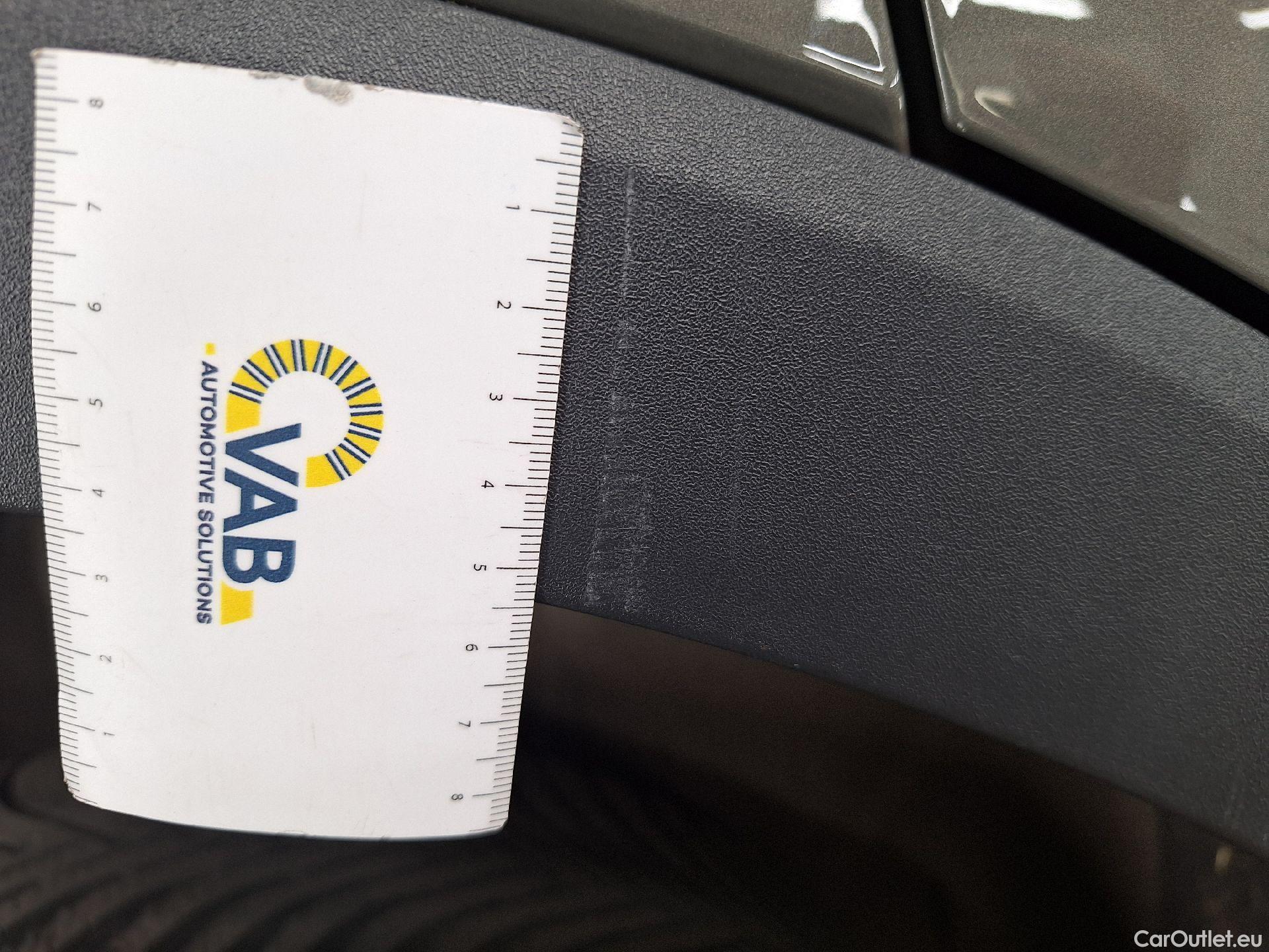  Audi  Q3 Audi,  '18, Audi  35 TDI S Tronic Business Edition 5d #23