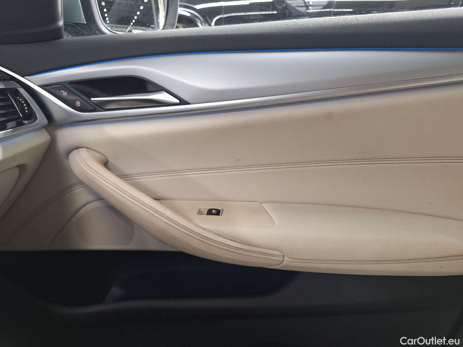  Bmw  Serie 5 BMW, 5-ser To FL'20 PHEV, BMW 5 Reeks Touring 520e 150kW 5d #63