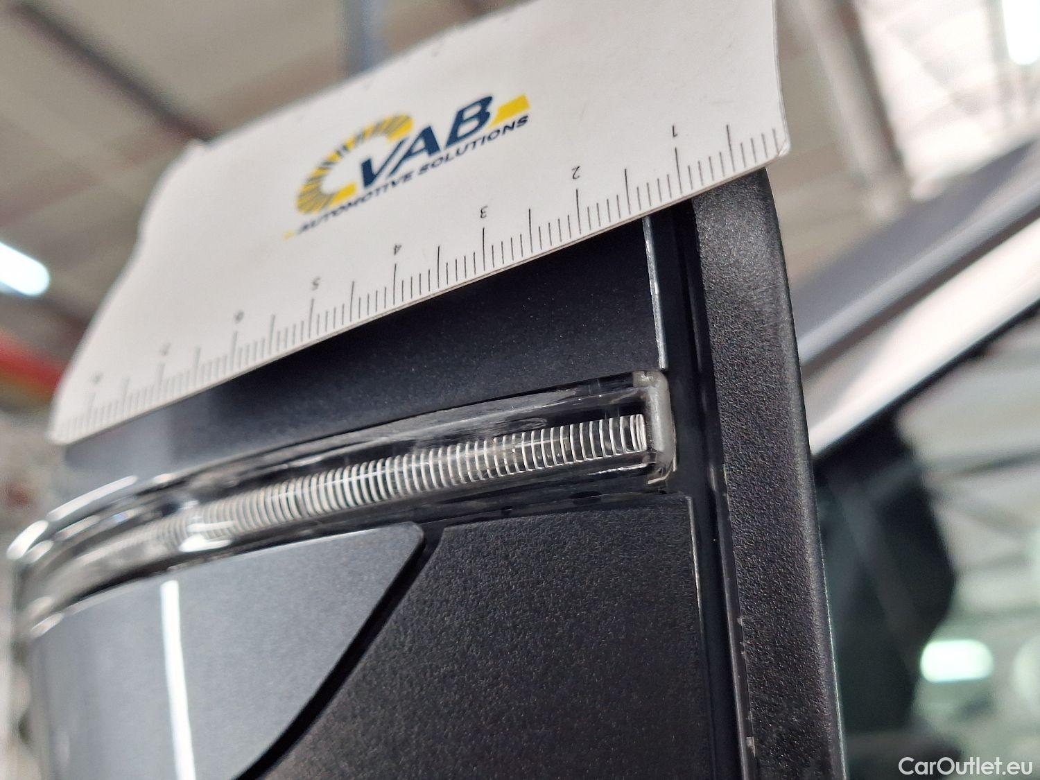  Bmw  Serie 5 BMW, 5-ser To FL'20 PHEV, BMW 5 Reeks Touring 520e 150kW 5d #40