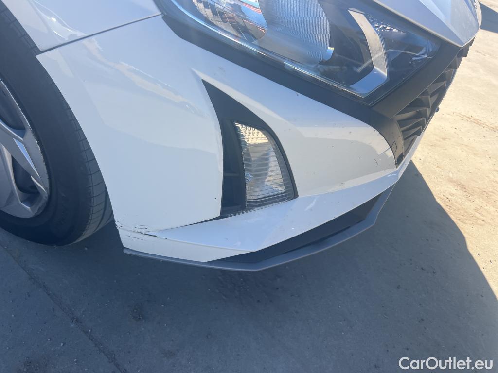  Hyundai  i20 HYUNDAI  / 2023 / 5P / berlina con portón 1.2 MPI Essence #19