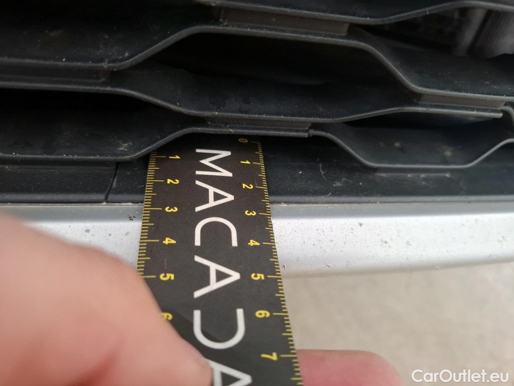  Volkswagen  T-ROC VOLKSWAGEN  / 2017 / 5P / SUV 2.0 TDI 150 LOUNGE BUSINESS DSG7 #8