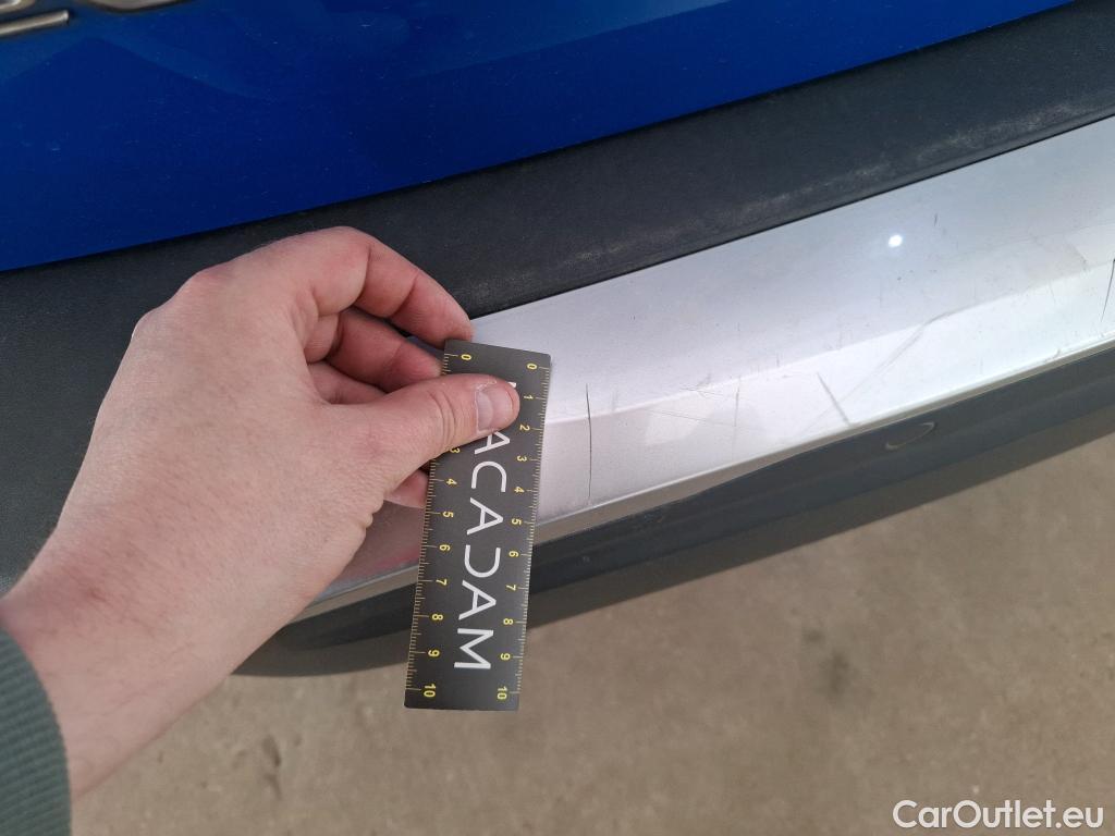  Peugeot  2008  Allure Business 1.5 HDi 110CV BVM6 E6d #34