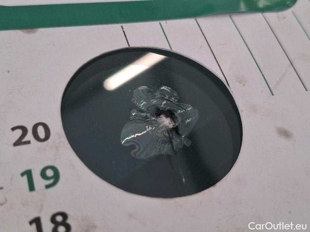  Volkswagen  T-ROC VOLKSWAGEN  / 2017 / 5P / SUV 2.0 TDI 150 LOUNGE BUSINESS DSG7 #4