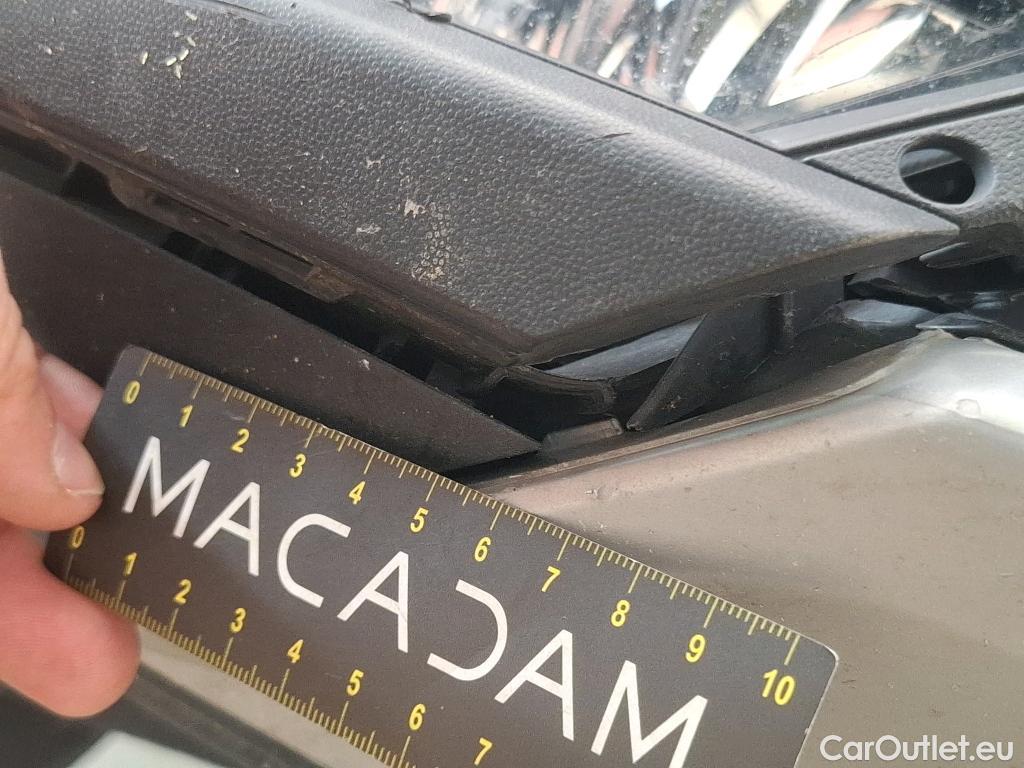  Volkswagen  T-ROC VOLKSWAGEN  / 2017 / 5P / SUV 2.0 TDI 150 LOUNGE BUSINESS DSG7 #43