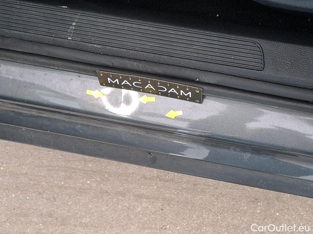  Volkswagen  T-ROC VOLKSWAGEN  / 2017 / 5P / SUV 2.0 TDI 150 LOUNGE BUSINESS DSG7 #25