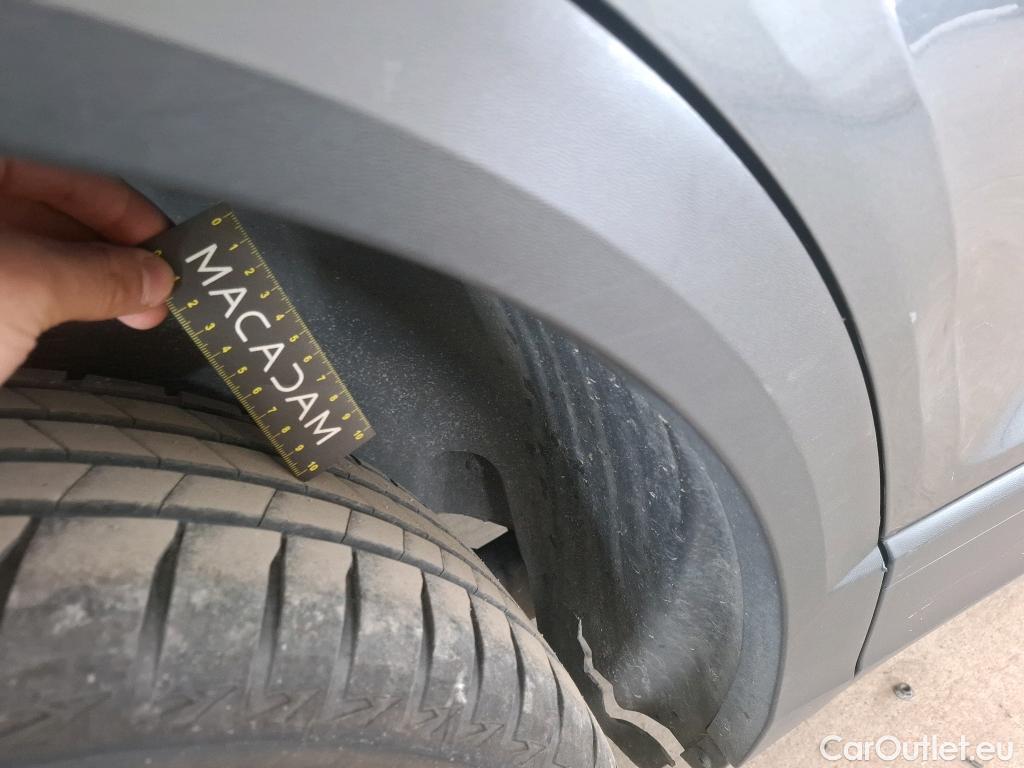  Volkswagen  T-ROC VOLKSWAGEN  / 2017 / 5P / SUV 2.0 TDI 150 LOUNGE BUSINESS DSG7 #22