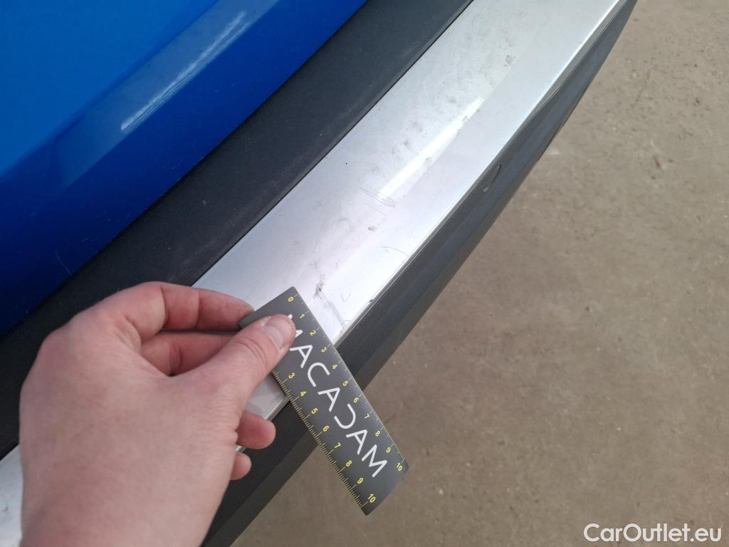  Peugeot  2008  Allure Business 1.5 HDi 110CV BVM6 E6d #37