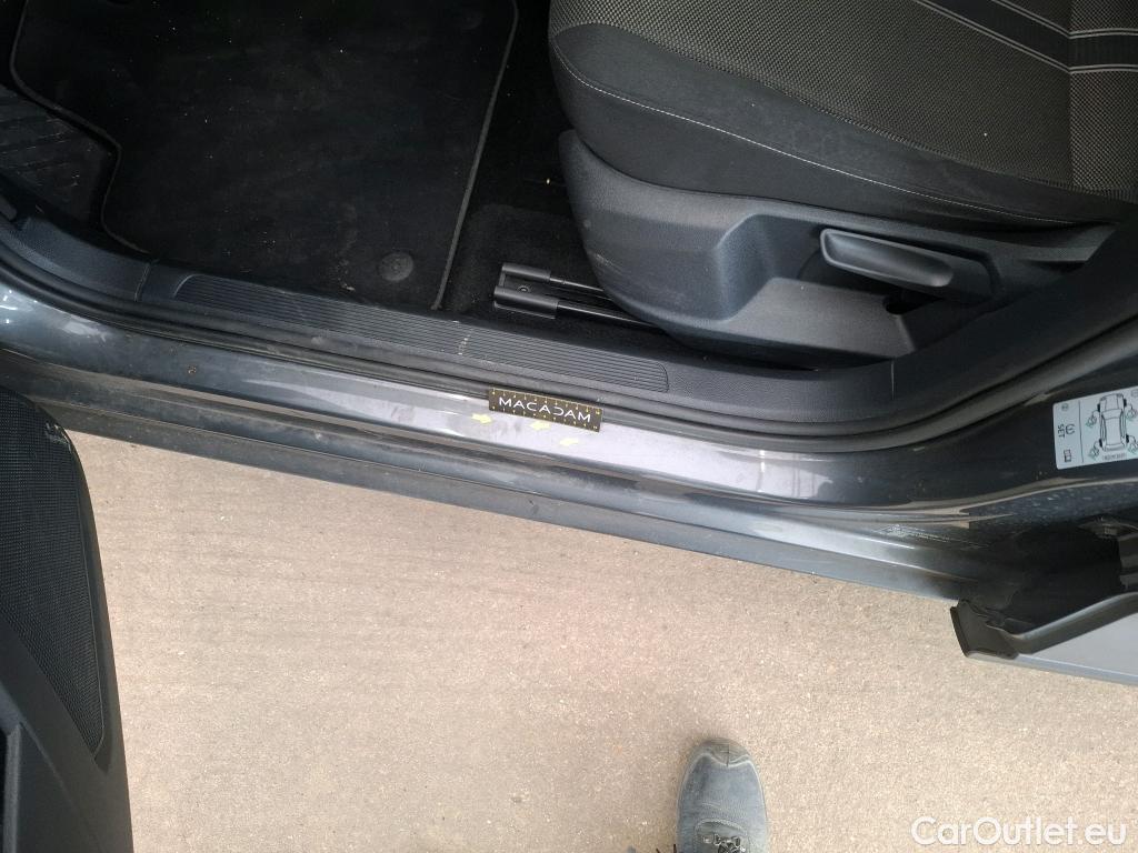  Volkswagen  T-ROC VOLKSWAGEN  / 2017 / 5P / SUV 2.0 TDI 150 LOUNGE BUSINESS DSG7 #24