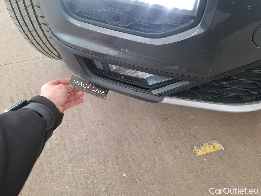  Volkswagen  T-ROC VOLKSWAGEN  / 2017 / 5P / SUV 2.0 TDI 150 LOUNGE BUSINESS DSG7 #42